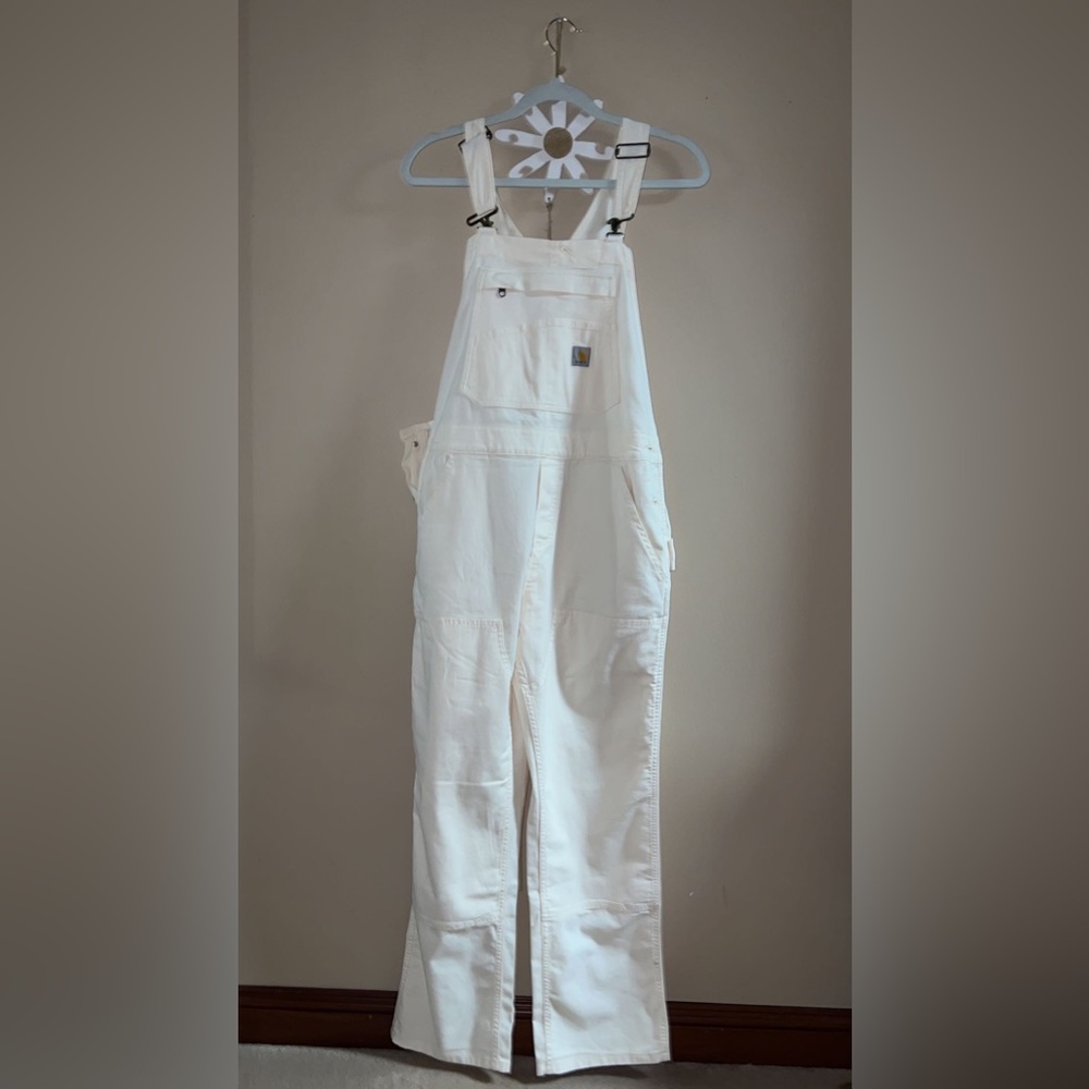 Carhart women’s overalls it has a Kreme/very light pink tint, never worn.